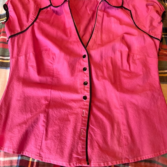 PINK BLOUSE - Picture 3 of 6